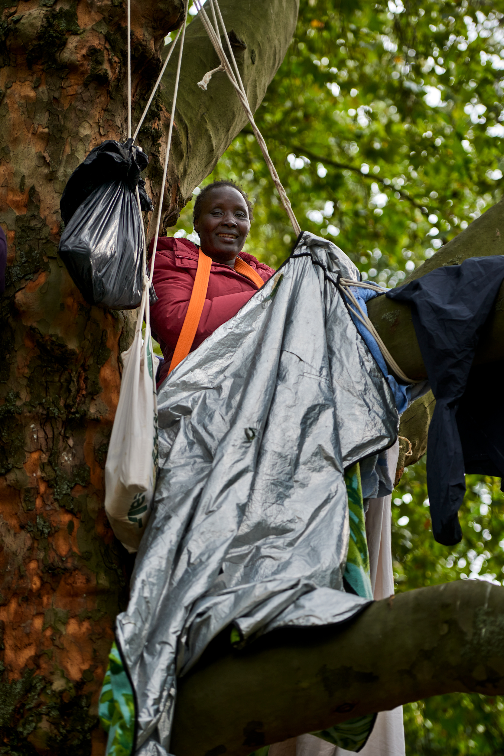 M20210828D_Womenonthetree0007